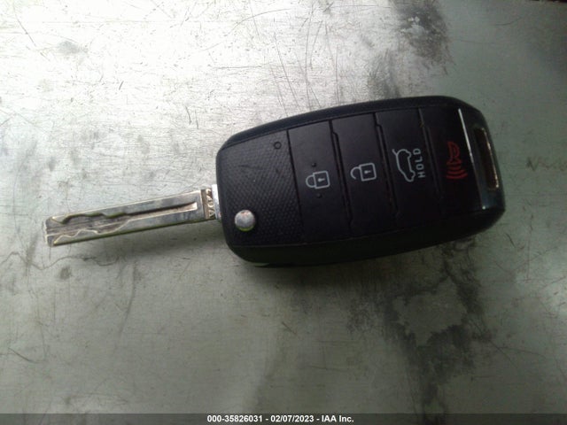 KIA Soul Base 2014 KNDJN2A20E7741989 Image 3