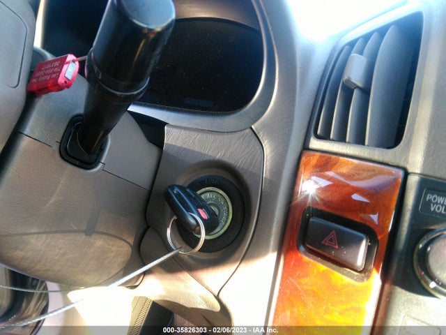 JT6HF10U1Y0124582 Lexus RX 300