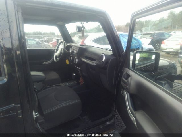 1C4BJWEGXEL142683 Jeep Wrangler Unlimited Sahara