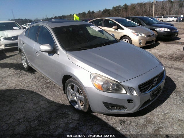 Volvo S60 T5 2012 YV1622FS0C2109442 Image 1