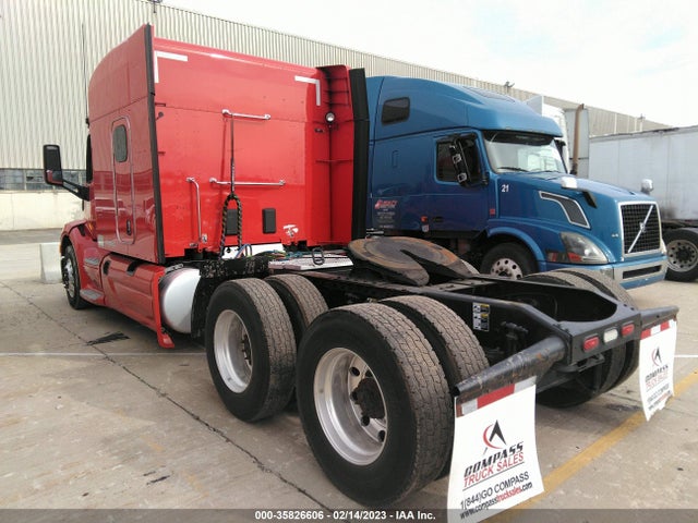 2018 PETERBILT 579 VIN: 1XPBDP9X8JD451272