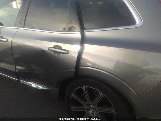 2018 Volvo XC60, VIN: LYVA22RL2JB113699