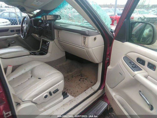 1GYEK63N05R195055 Cadillac Escalade