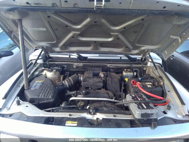 5GTDN136068118075 Hummer H3