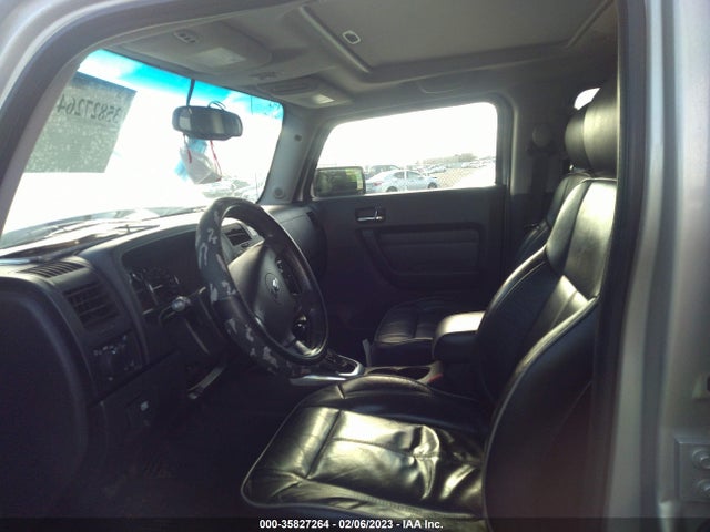 5GTDN136068118075 Hummer H3