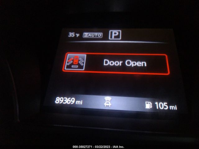 5N1DR2MM2JC632929 Nissan Pathfinder Sv