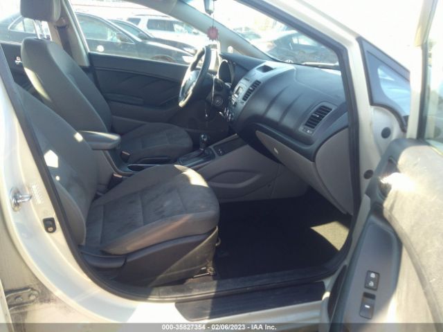 KNAFK4A65F5418013 KIA FORTE LX