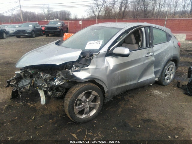 Honda HR-V LX 2018 3CZRU6H34JG723726 Image 2
