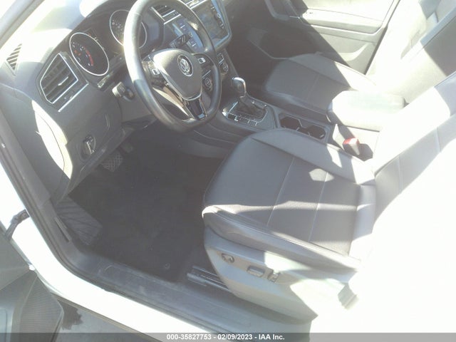 3VV3B7AX6JM216060 Volkswagen Tiguan Sel/se