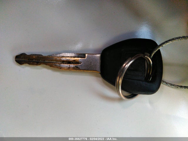 2000 HONDA ACCORD SDN EX W/LEATHER VIN: 1HGCG1657YA094869