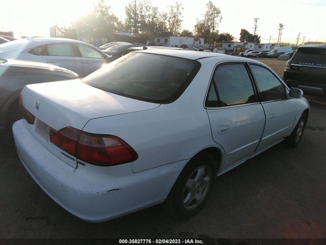 2000 HONDA ACCORD SDN EX W/LEATHER VIN: 1HGCG1657YA094869