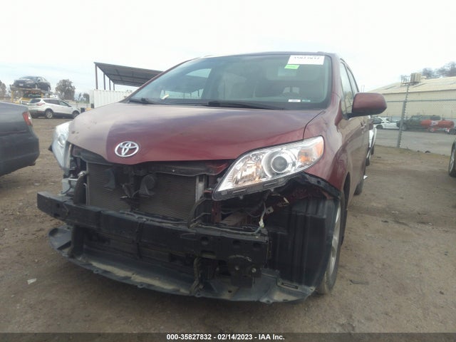 Toyota SIENNA LE 2017 5TDKZ3DC9HS879429 Image 8