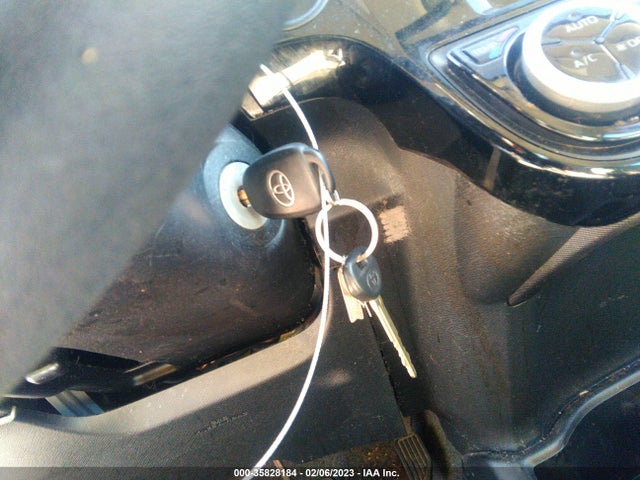 2018 Toyota Prius, VIN: JTDKDTB31J1617912
