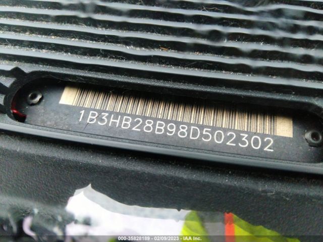 1B3HB28B98D502302 Dodge CALIBER SE