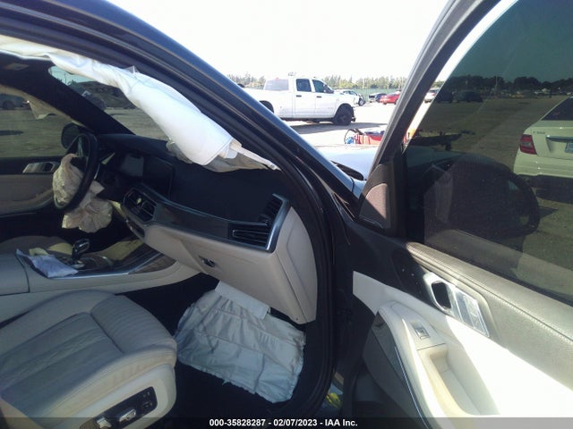 2022 BMW X7, VIN: 5UXCX6C00N9L97489