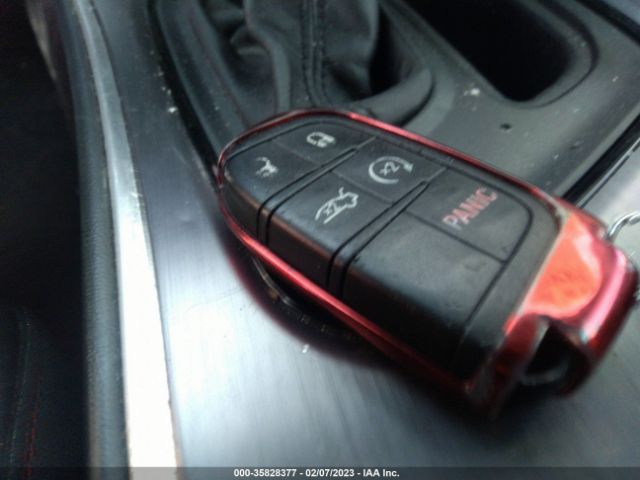 2C3CDZBT0FH910933 Dodge Challenger R/t Plus Shaker