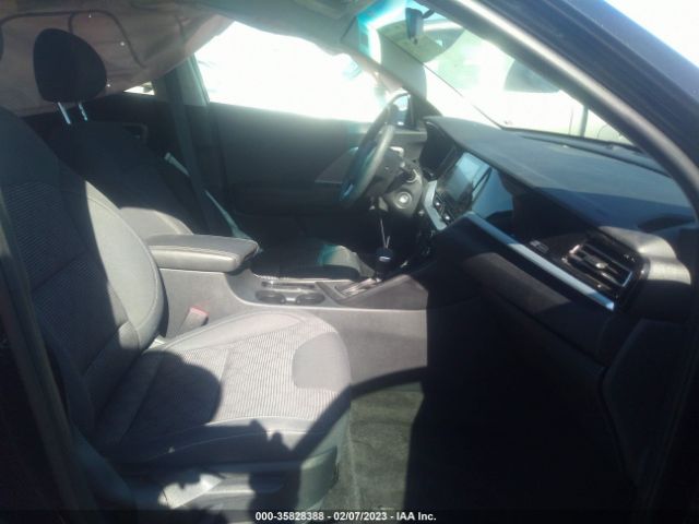 KNDCB3LC0N5505934 KIA NIRO LX