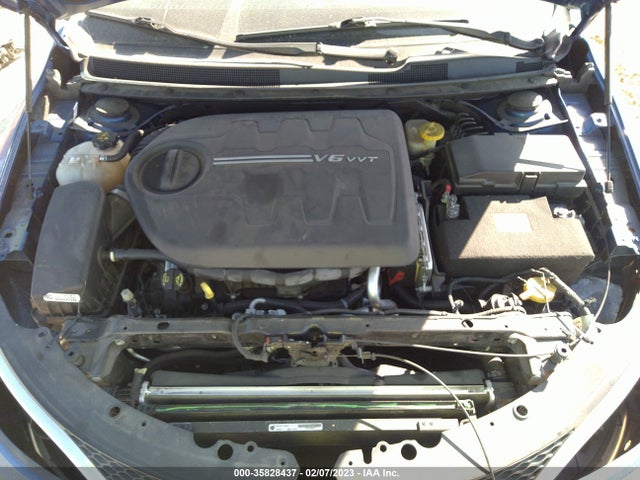Chrysler 200 C 2015 1C3CCCCG8FN727904 Image 11
