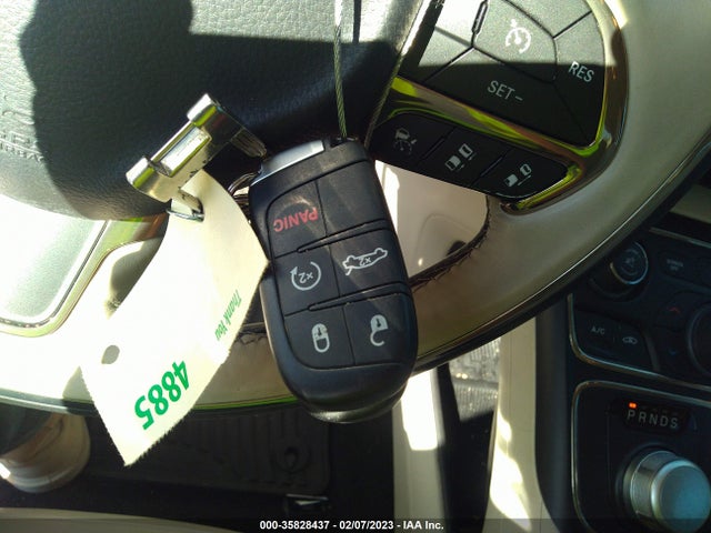 Chrysler 200 C 2015 1C3CCCCG8FN727904 Image 3