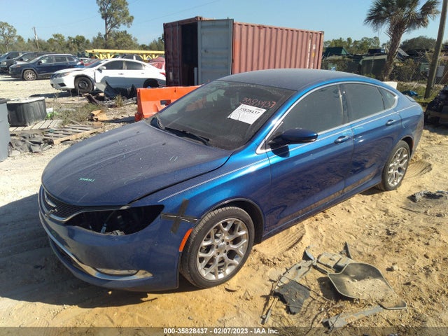Chrysler 200 C 2015 1C3CCCCG8FN727904 Image 2