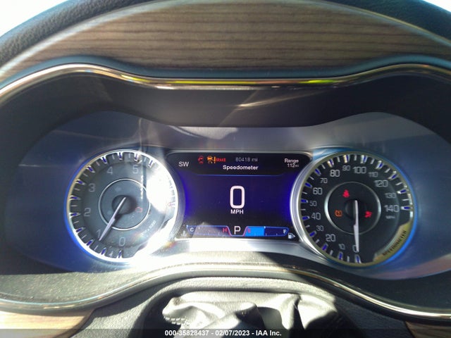 Chrysler 200 C 2015 1C3CCCCG8FN727904 Image 8