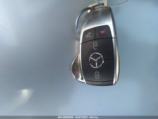 WDD3G4EB3KW028116 Mercedes-Benz A-class A 220