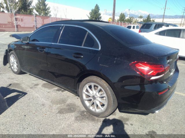 WDD3G4EB3KW028116 Mercedes-Benz A-class A 220