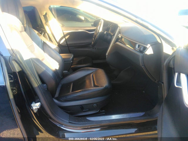 2015 Tesla Model S, VIN: 5YJSA1E16FF112924
