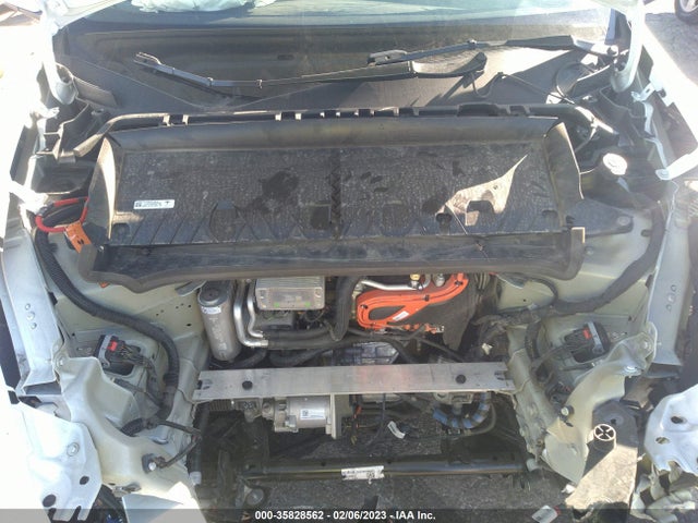 Tesla Model Y Long Range 2022 7SAYGAEE7NF430709 Image 10