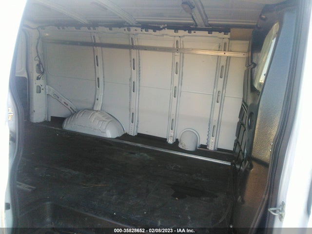 Chevrolet EXPRESS CARGO VAN 2018 1GCWGAFG8J1343425 Image 8