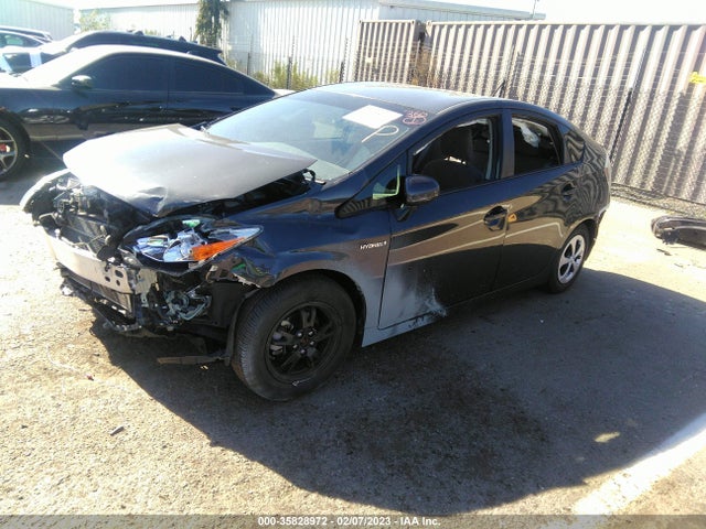 Toyota Prius Four 2015 JTDKN3DU5F0427868 Image 2