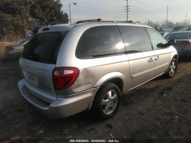 2005 DODGE GRAND CARAVAN SXT VIN: 2D4GP44L75R121033