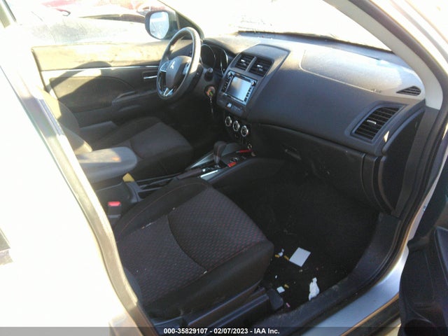 JA4AR3AU2JU008084 Mitsubishi Outlander Sport 2.0