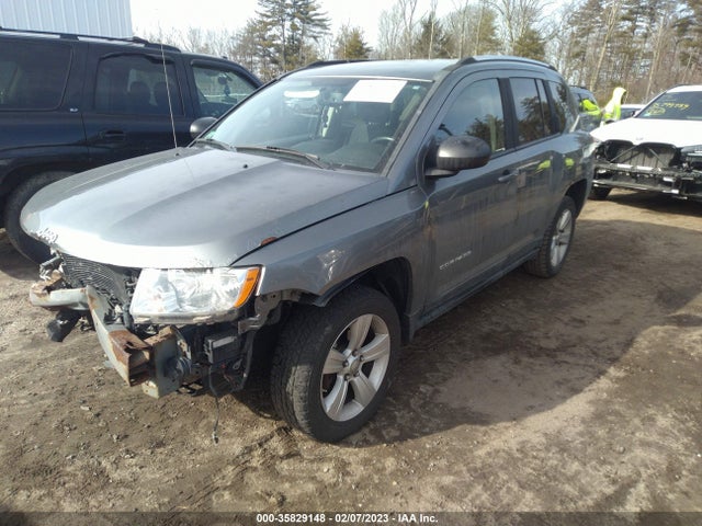 1J4NF1FBXBD244697 Jeep Compass Latitude