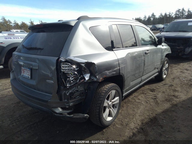 1J4NF1FBXBD244697 Jeep Compass Latitude