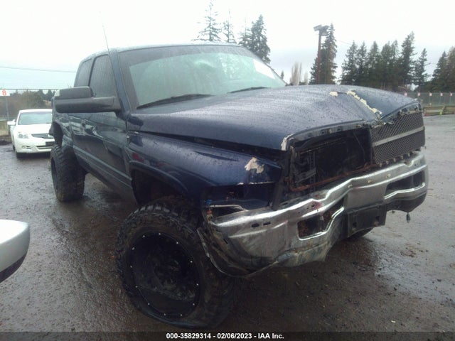 Dodge RAM 2500 2001 1B7KF23681J208979 главное изображение