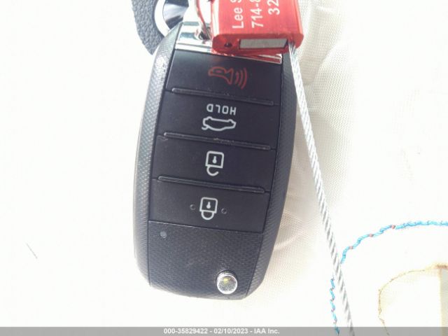 5XXGT4L38LG399570 KIA Optima Lx