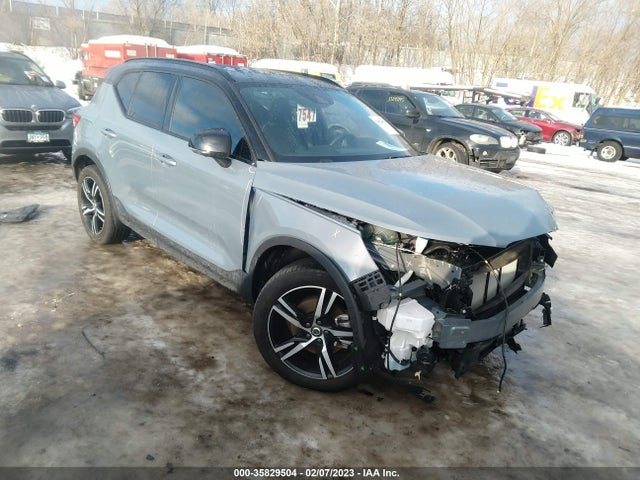 2021 Volvo XC40, VIN: YV4162UM0M2487459