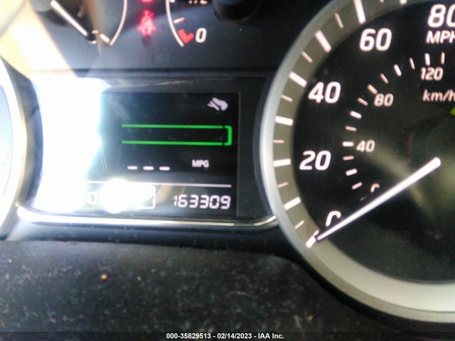 2015 NISSAN SENTRA SV VIN: 3N1AB7APXFY335805