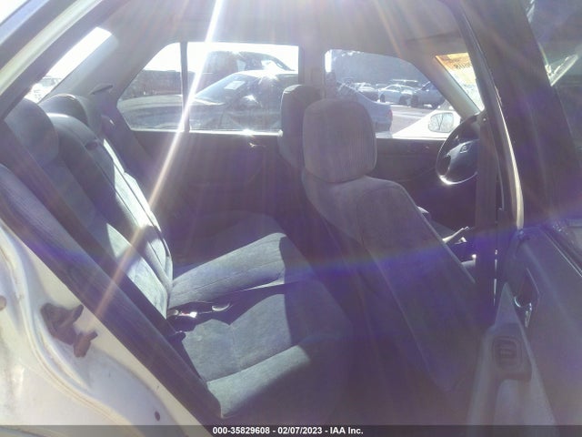 1993 HONDA ACCORD LX VIN: JHMCB7659PC019222