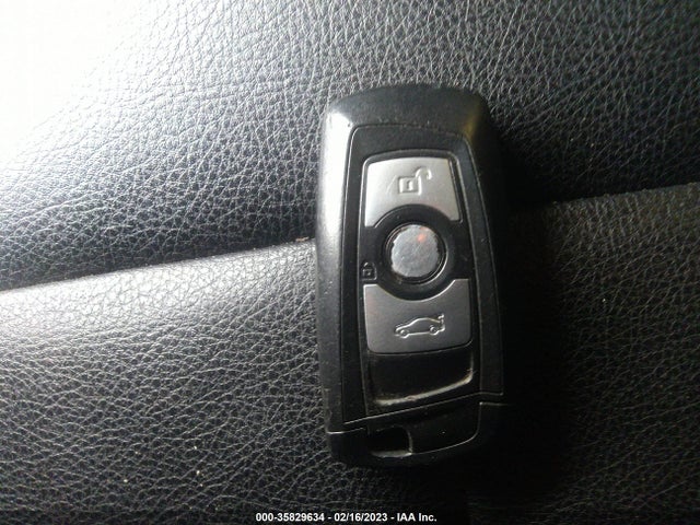 BMW 3 Series 320i Xdrive 2014 WBA3C3G54ENS71447 Image 11
