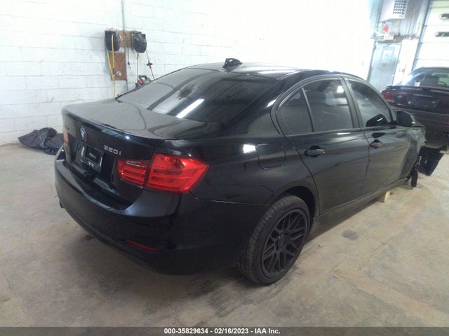 BMW 3 Series 320i Xdrive 2014 WBA3C3G54ENS71447 Image 4