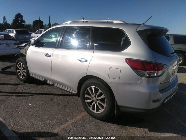 2016 Nissan Pathfinder, VIN: 5N1AR2MN6GC608380