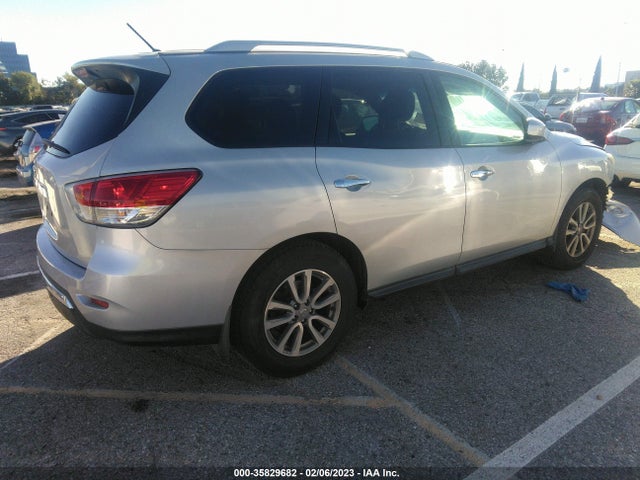 2016 Nissan Pathfinder, VIN: 5N1AR2MN6GC608380