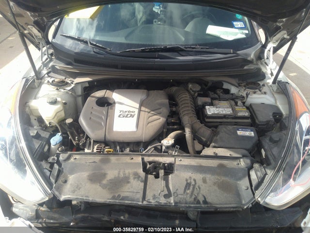 2016 Hyundai Veloster, VIN: KMHTC6AE8GU272991