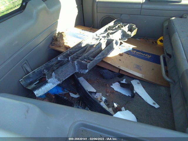 GMC YUKON XL DENALI 2002 1GKFK66U12J320074 Image 4
