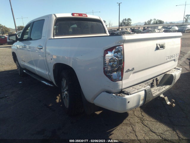 2015 Toyota Tundra, VIN: 5TFHY5F17FX426437