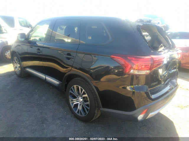 JA4AD2A32JZ052881 Mitsubishi Outlander Es