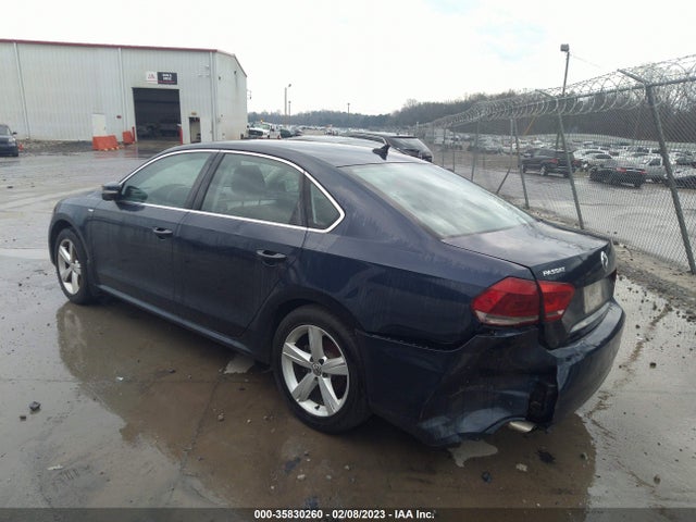 1VWAS7A32EC052460 Volkswagen Passat Wolfsburg Ed