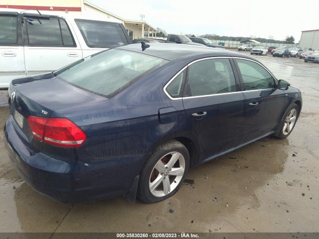 1VWAS7A32EC052460 Volkswagen Passat Wolfsburg Ed